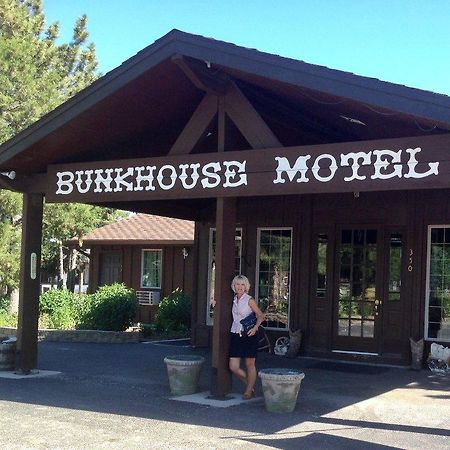 Bunkhouse Motel Guernsey Bagian luar foto